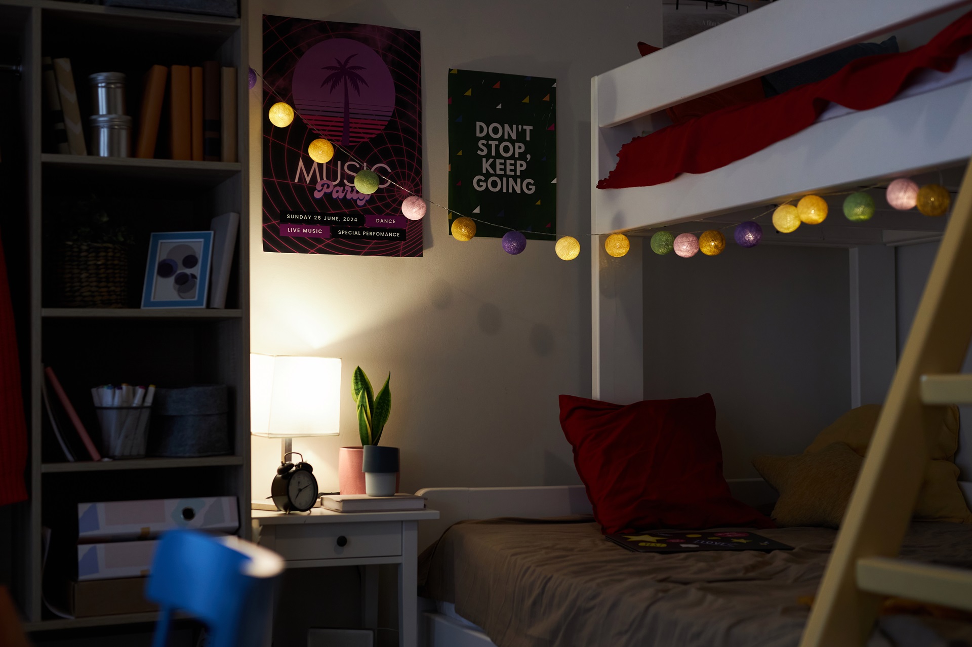 How to Decorate Your Child's Dorm on a Budget